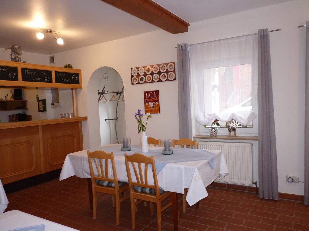 Gaestehaus Bacchus Wachenheim an der Weinstrasse Ngoại thất bức ảnh